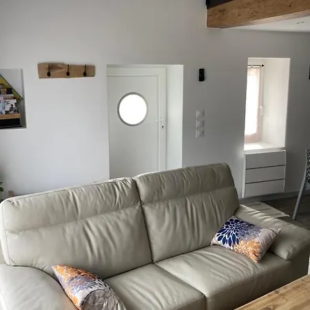 Lancien Chai Дом отдыха Laroque (Gironde)